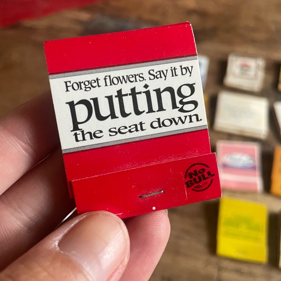 Vintage Matchbook Collection - Picture 3 of 5